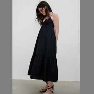 BNWT! Zara Embroidered dress
